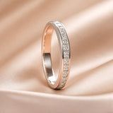Anel Elegante com Zircónia em Tom de Ouro Branco