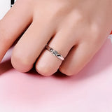 Anel Minimalista com Zircónia em Tom de Ouro Branco