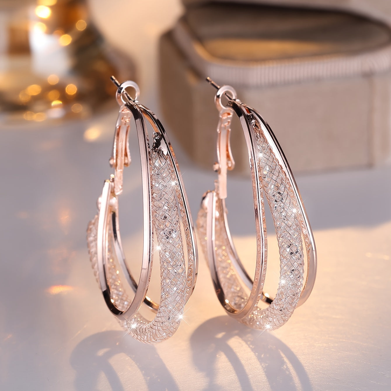 Brincos Pendentes de Luxo com Zircónia e Acabamento Dourado