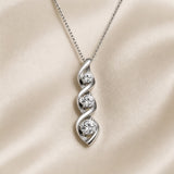Colar com Pendente Infinito e Zircónia em Tom de Ouro Branco