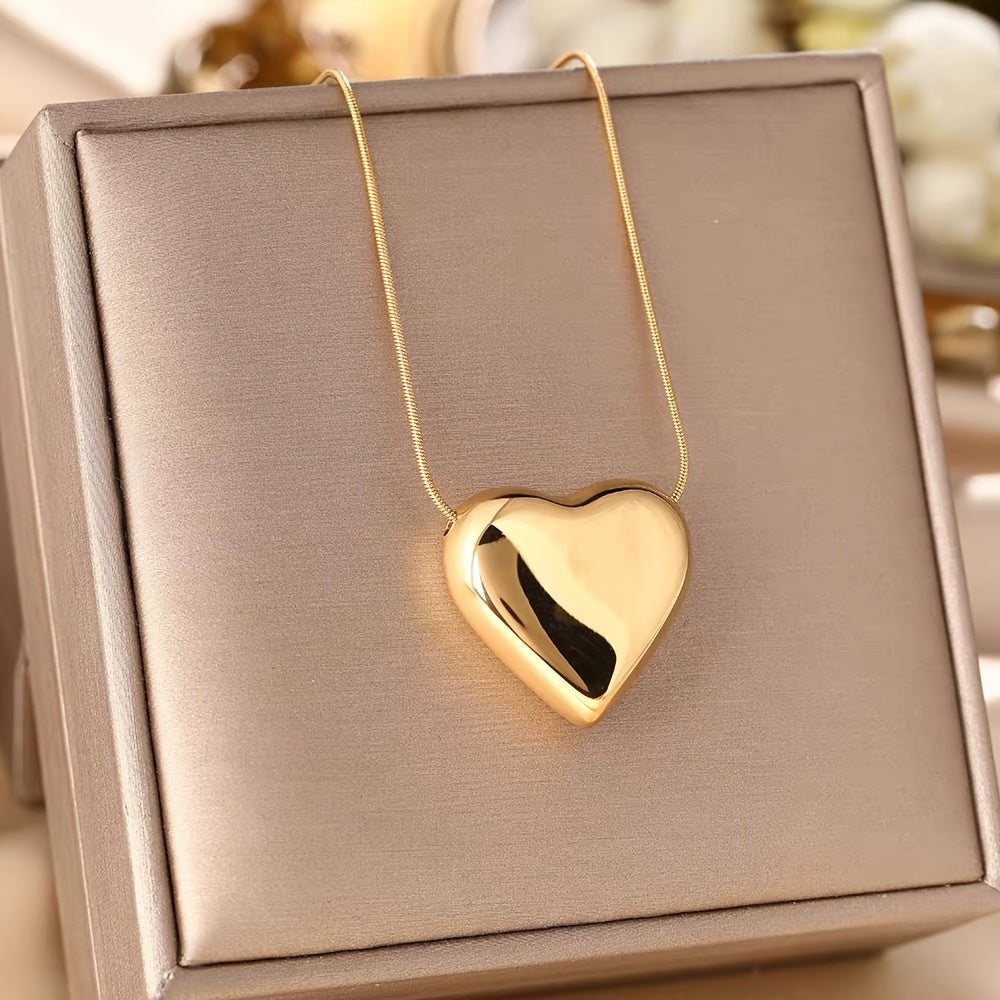 Colar Elegante com Coração Volumoso
