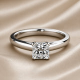 Anel Quadrado com Cristal em Tom de Ouro Branco