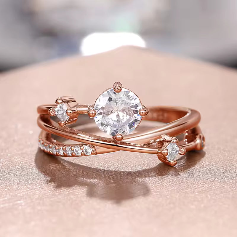 Celeste - Anel com Zircónia em Tom de Ouro Branco