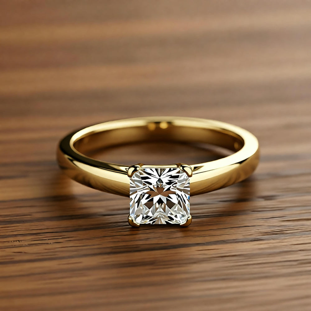 Anel Quadrado com Cristal em Tom de Ouro Branco