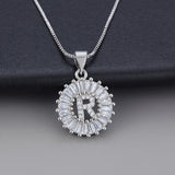 Colar com Inicial Z e Zircónia em Tom de Ouro Branco